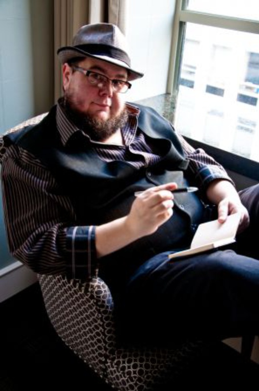 EDFRINGE_2012_-_SHANE_KOYCZAN_IMAGE_5__RESIZED_SMALL_.jpg