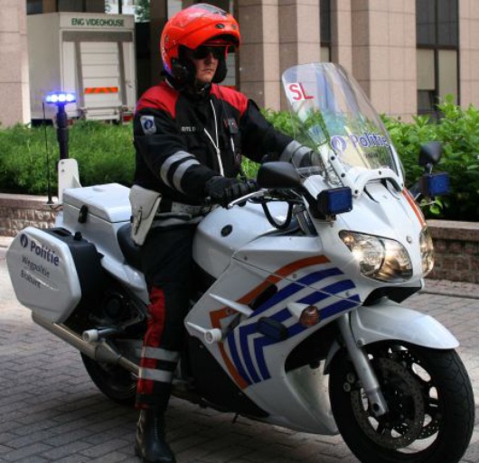 la-police_web.jpg
