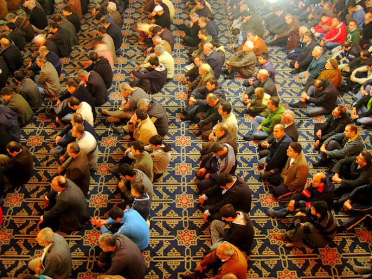 Es wird des Propheten Ibrahim gedacht, der laut islamischer Überlieferung bereit war, seinen Sohn Ismael Allah zu opfern.