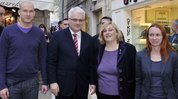 Edo Bulic (à gauche) avec Ivo Josipovic, le président croate (au centre), qui soutient l'initiative 