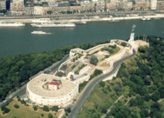 citadella-l__gi-ez_kell.jpg