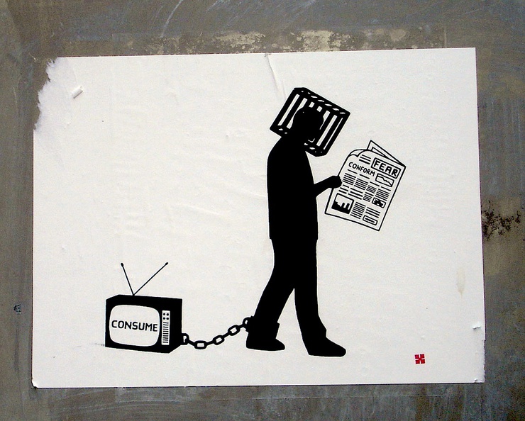 "Bien que récemment on ait pu observer une montée de critiques à l’encontre de la signature par la Pologne d’ ACTA, il ne faudrait pas surestimer notre rôle. Trop préoccupés par nous-mêmes, nous oublions tout le reste."