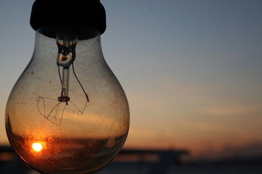 Spegni la luce, accendi la speranza