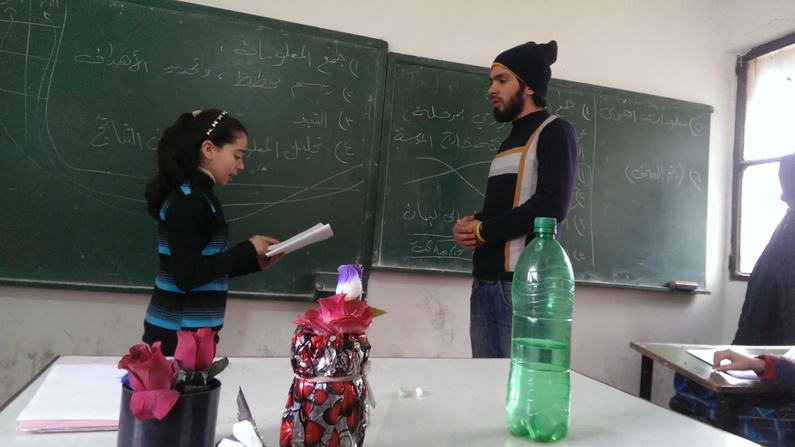 Omar muss in Berlin jetzt auch wieder die Schulbank drücken