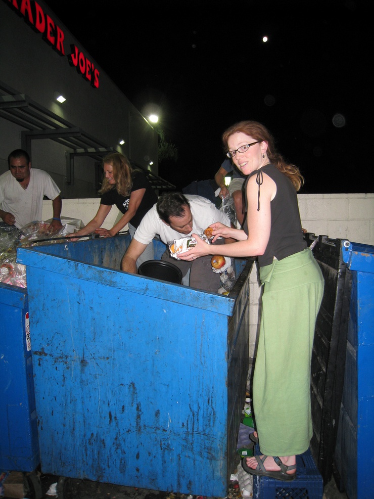 Freeganism, live