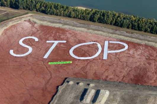 stop-greenpeace.jpg