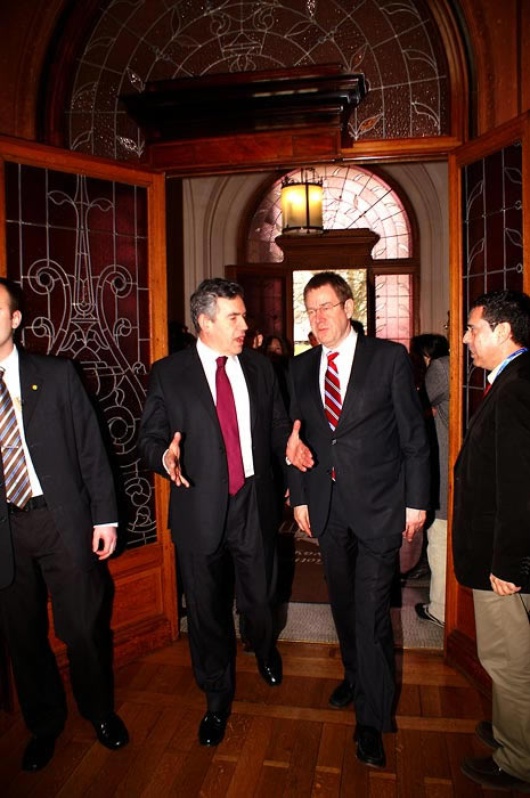 Brown con Rasmussen