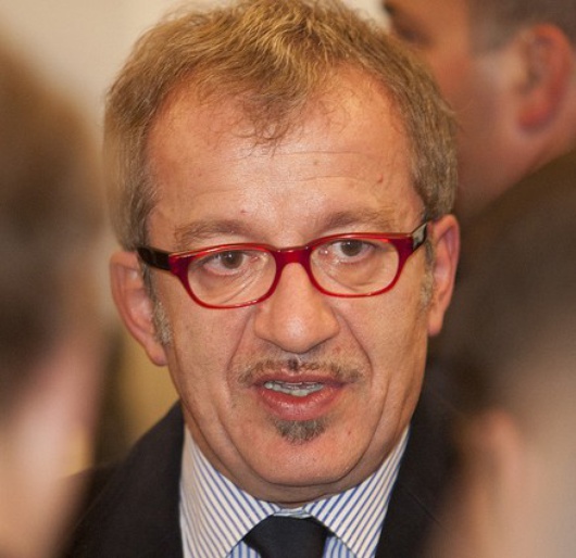 Leader della Lega Nord con Umberto Bossi, ha minacciato l'uscita dell'Italia dall'Unione Europea