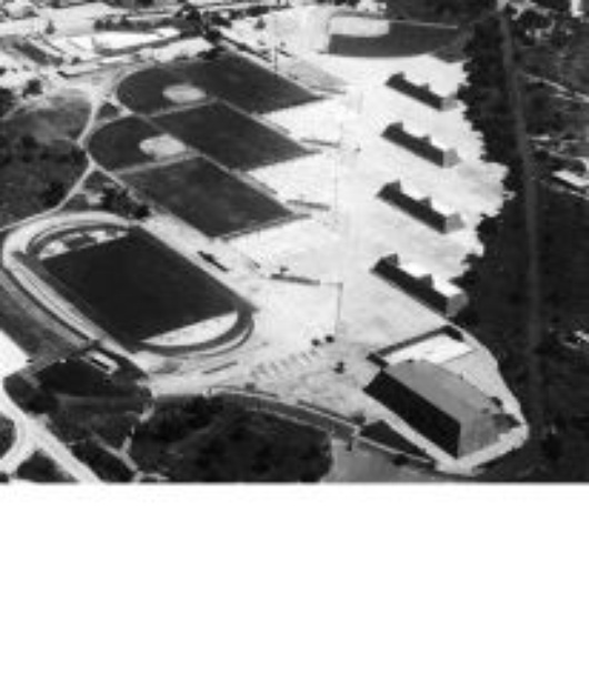 Outdoor Handball courts in the 1940’s, Source: www.unam.mx