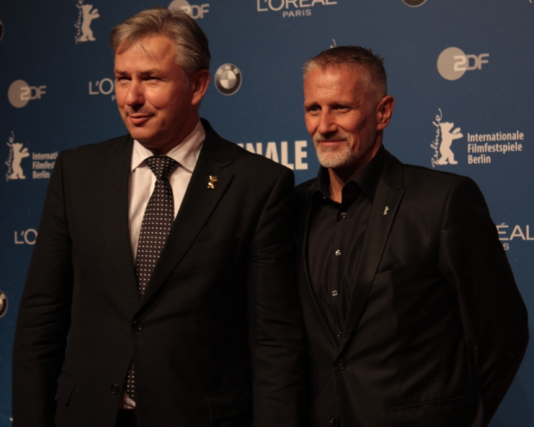 Klaus Wowereit (l)