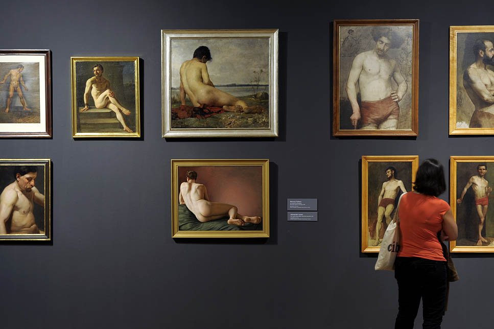 Queering of the collection