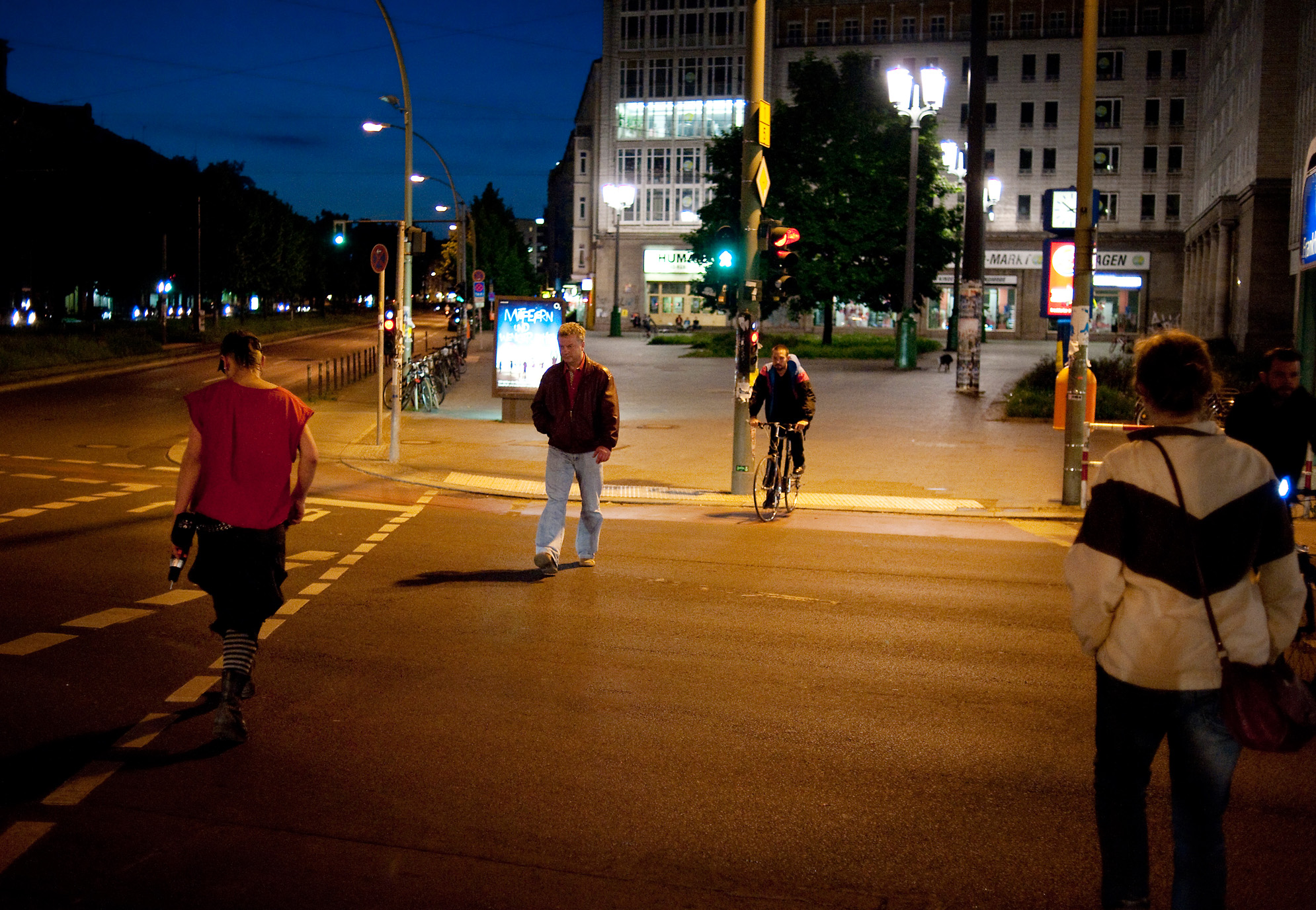 21h50