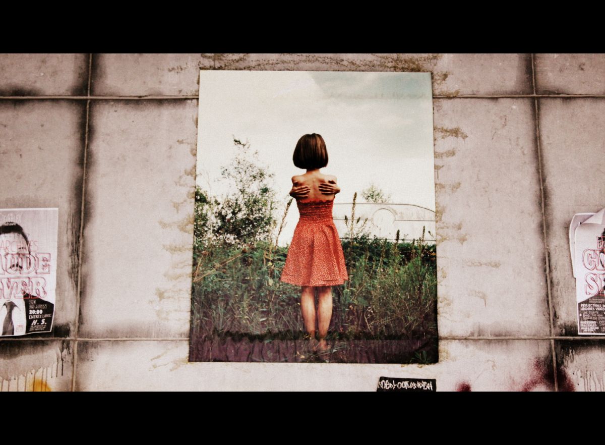 La fille sans interruption