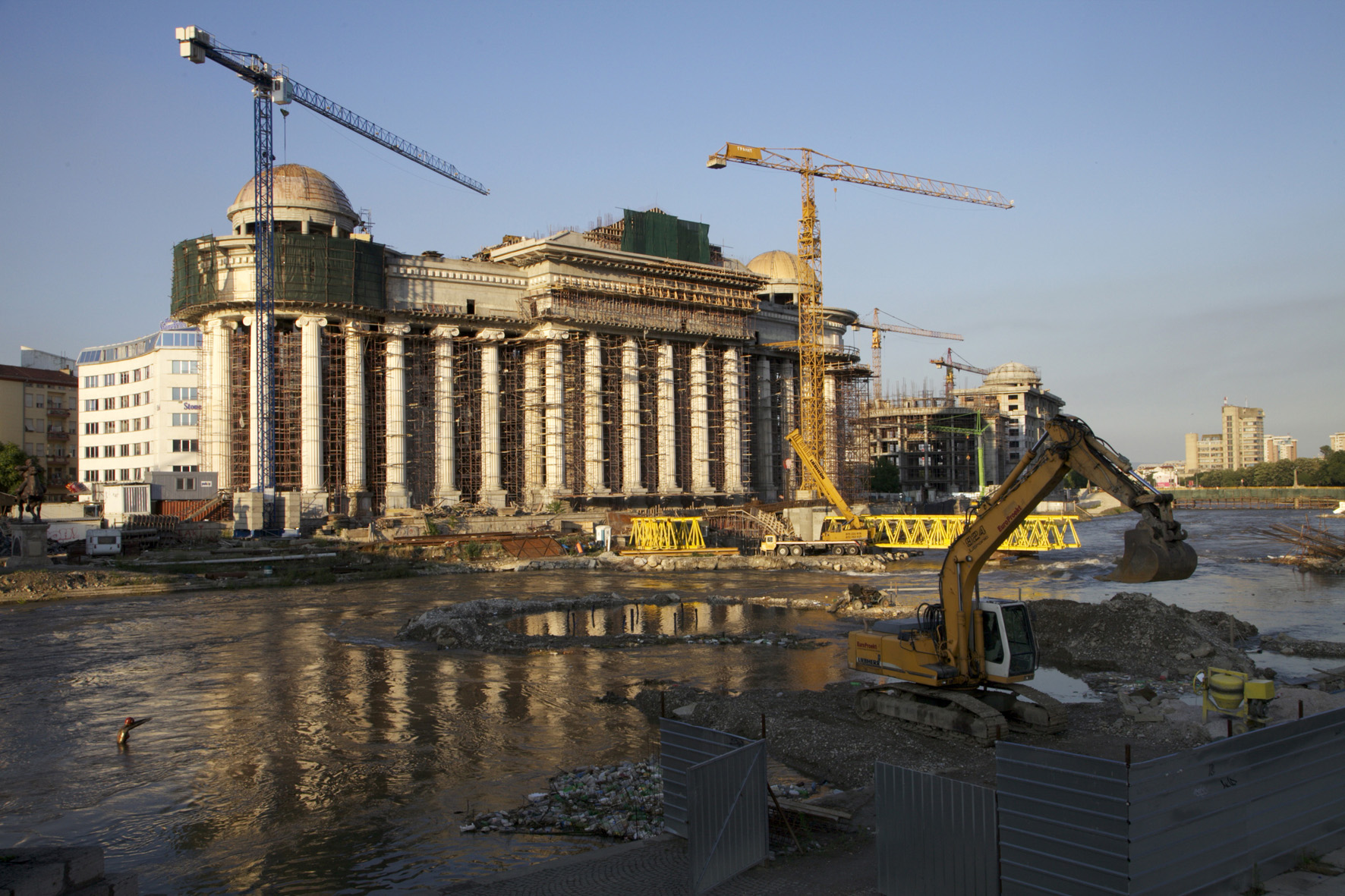 Skopje 2014, die Kunst des schlechten Geschmacks?