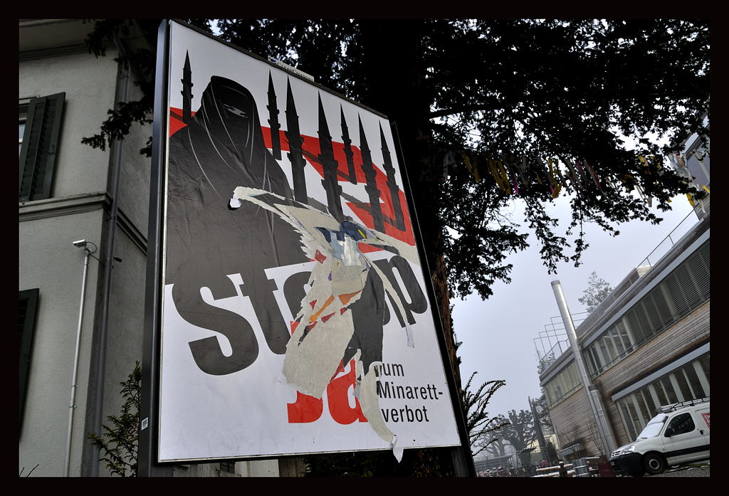 Svizzera: dai minareti al burqa