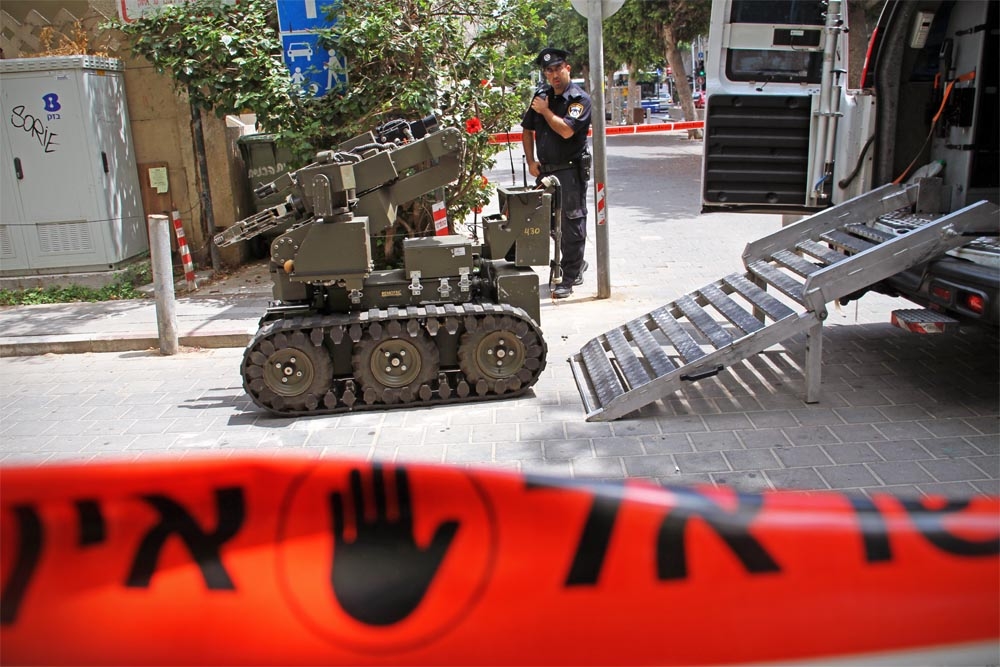 Une bombe à Tel-Aviv