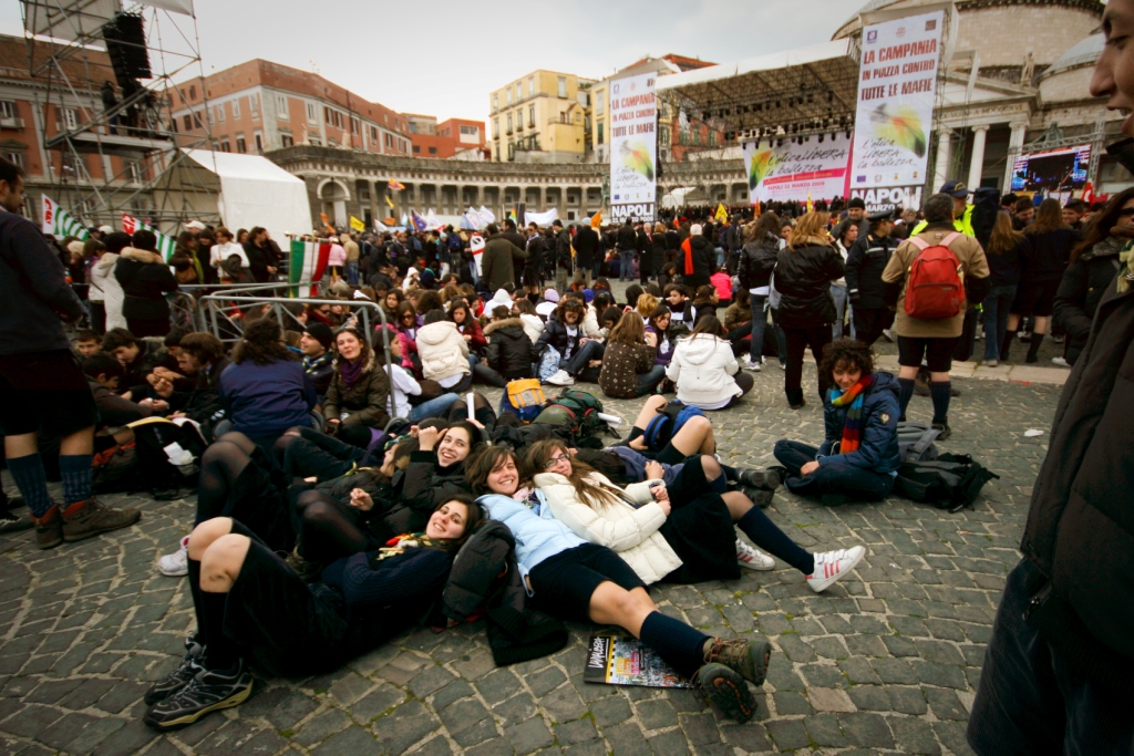 Naples contre la mafia