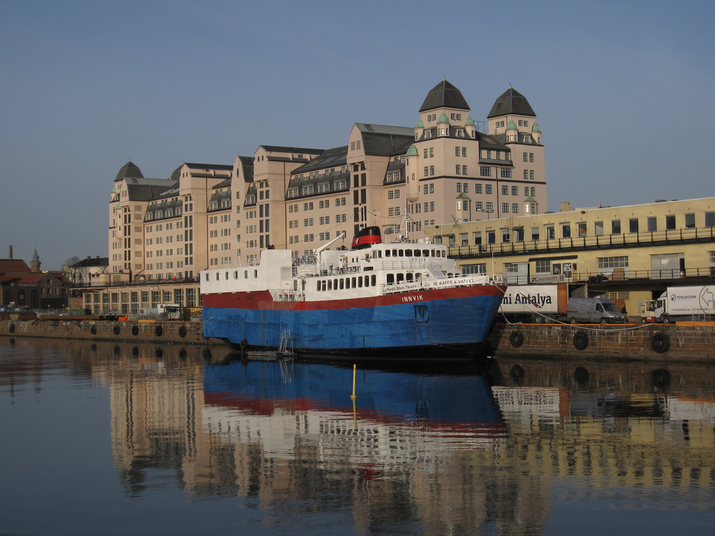 Un albergue juvenil flotante: MS Invik