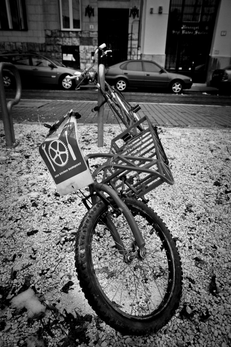 Bike Kitchen – oder wie man die nötigen Einzelteile ans Gestell bekommt