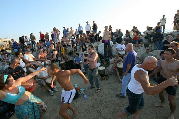 Image for Ciekawostki z plaż Tel Awiwu