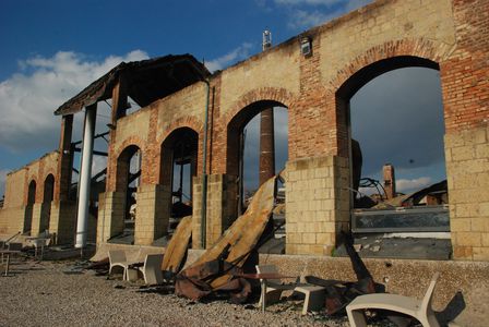 Image for Ritorno alla Città della Scienza: a Napoli va in fumo un pezzo d'Europa