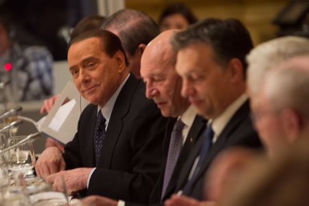 Image for Berlusconi, l'ennesimo dramma italiano