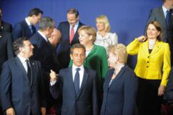 Image for Le danse du pouvoir du couple franco-allemand