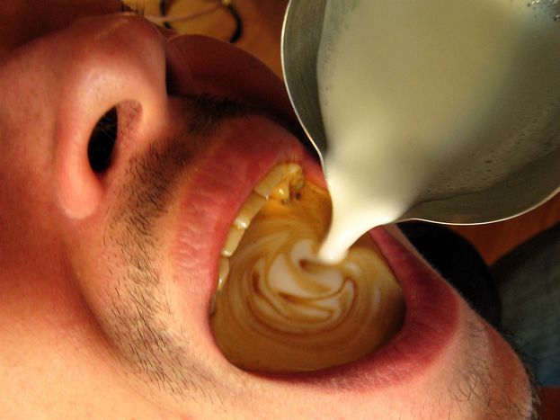 Image for Kawa w sieci - fast-coffe v. kawiarnia na rogu