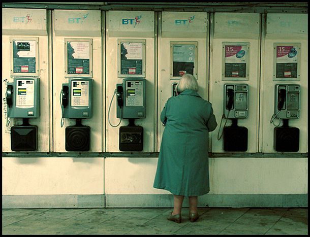 Image for Spotlight on tapped phone calls in Italy
