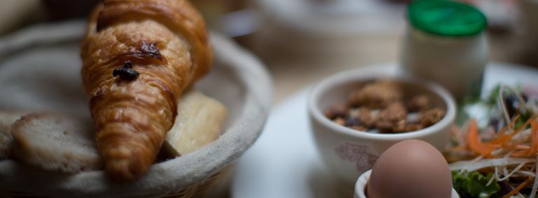 Image for Un bon croissant, s'il vous plait: les bonnes adresses