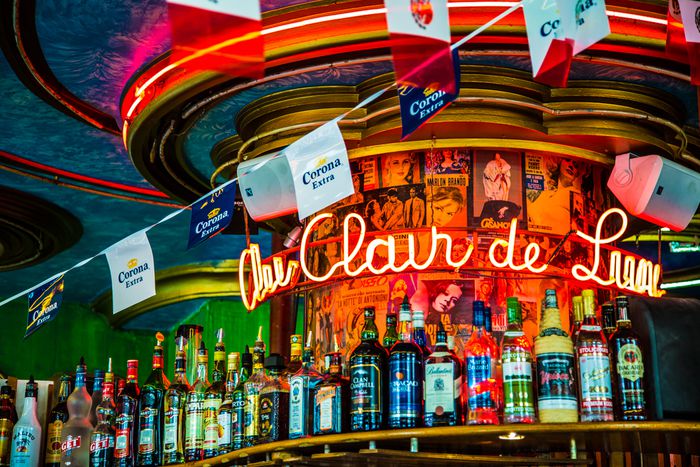Image for Montmartre underground : Paris dans la bouteille