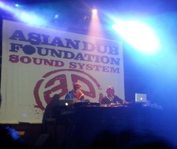 Image for Siamo stati a sentire gli Asian Dub Foundation, e ci siamo divertiti