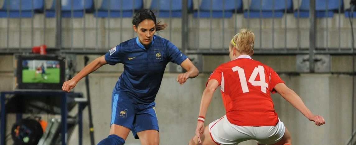 Image for Francia: quando il pallone "rimbalza" contro le ragazze

 