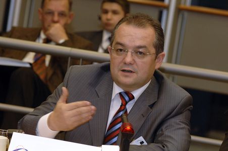 Image for German, Swiss, Polish and local media on Romania prime minister resignation