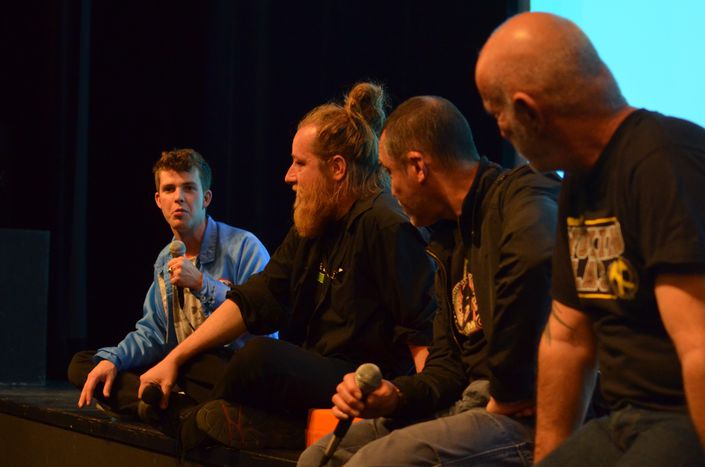 Image for « Sur les toits » interroge  le rôle de la désobéissance