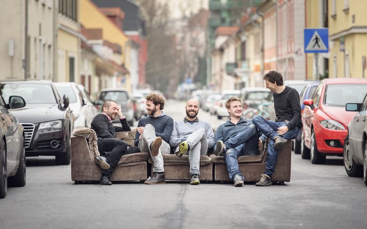 Image for Wiener Start-Ups im Portrait: fragnebenan.at