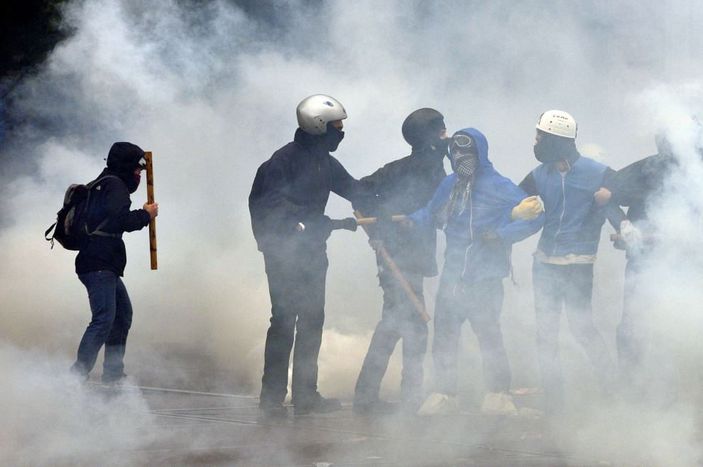 Image for Vizi privati e pubbliche virtù: sul perché quei "violenti" siamo anche noi
