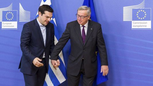 Image for Panagiotis Kabolis, notaire athénien : “c'est notre dernière chance d'opérer des changements et de prouver qu'on peut nous faire confiance".