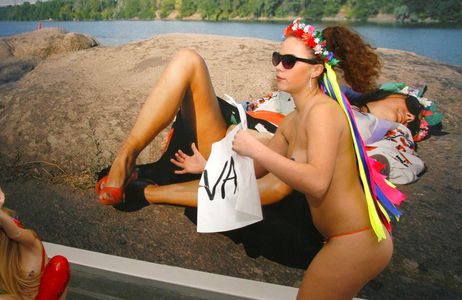 Image for 'Pussy Days' in Warschau: Großes Tabu für kleines Wort 