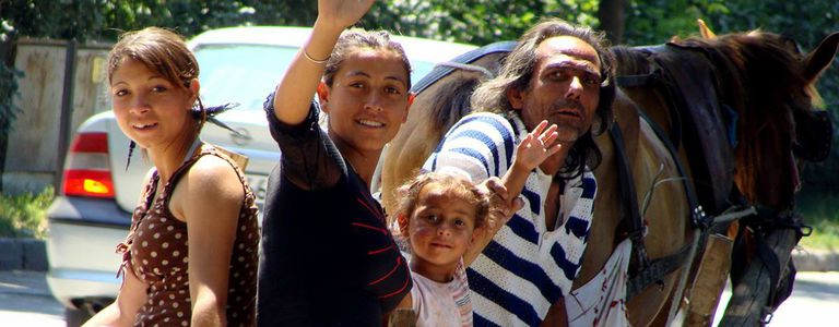 Image for Rencontrez les activistes Roms qui se battent contre les traditions.