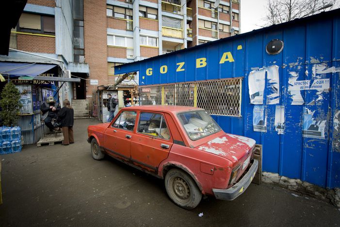 Image for Solo 50 centesimi e via: in Kosovo prendi il fake taxi!
