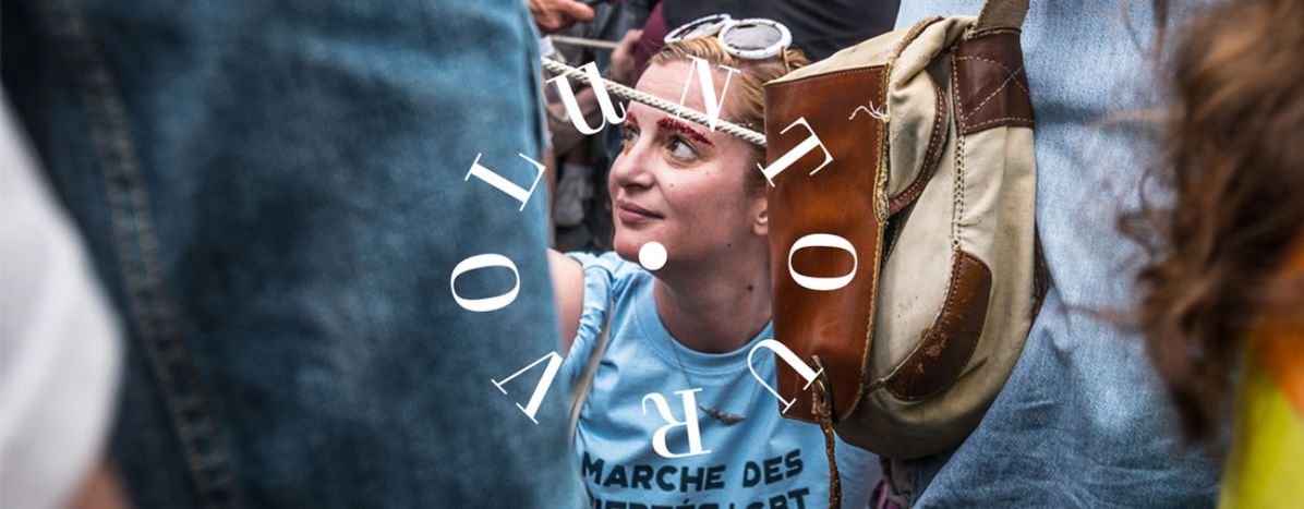 Image for [VÍDEO] Virginie, voluntaria en el Gay Pride de París