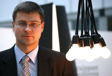 Image for Valdis Dombrovskis : solution lettone anti-crise