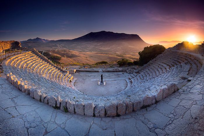 Image for Workshop d'estate: laboratori teatrali gratuiti a Segesta