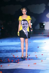 Image for Pariser Fashionshow und Barcelona-Straßenkunst mit Barack Obama
