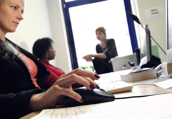 Image for Jobsuche in Brüssel - Und täglich grüßt das Praktikum
