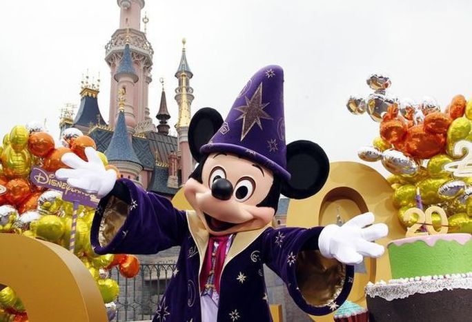 Image for Disneyland Paris, ¡feliz cumpleaños!