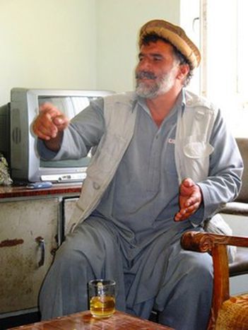 Image for Muyahidín Khan: “Los talibanes no son seres humanos”
