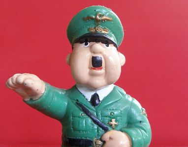 Image for In Polen blüht der Handel mit NS-Propaganda