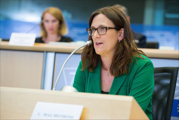 Image for Cecilia Malmström : un refus poli mais "transparent" pour suspendre le TTIP